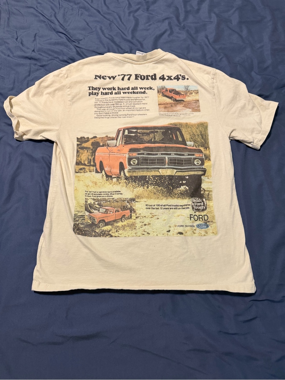 Mens 1977 Ford Truck 4 X 4 Graphic T-Shirt Size Medium